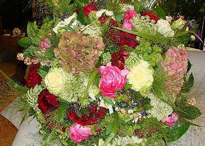 Composition florale en panier